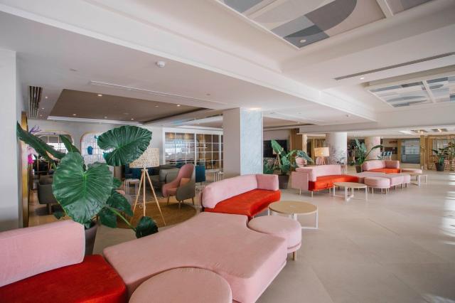 Hotel Cristina by Tigotan