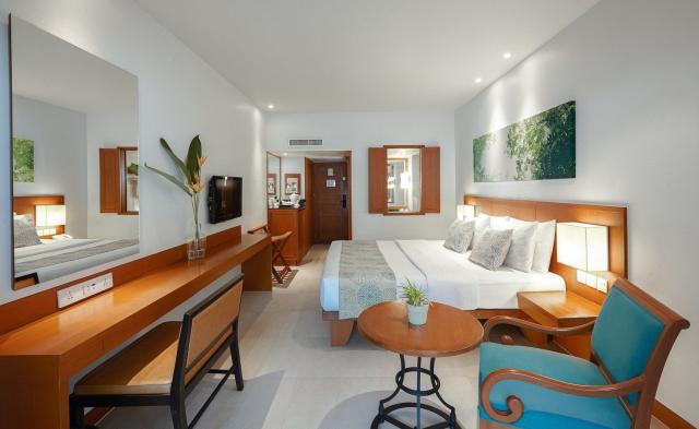 Woodlands Hotel and Resort