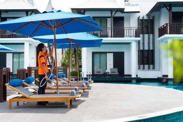 Hotel Z Through By The Zign