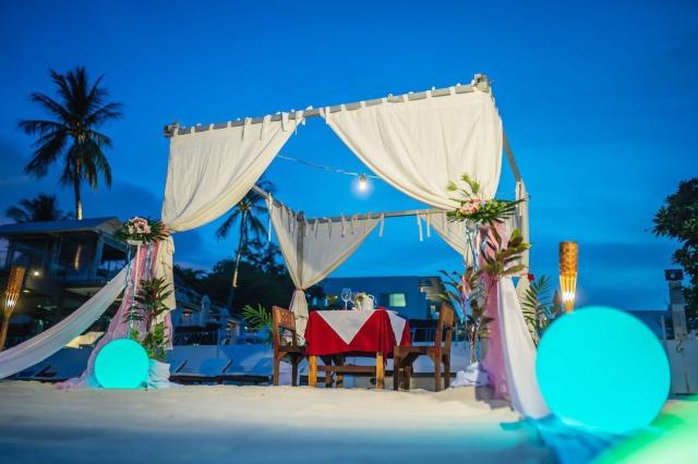 KC Beach Club and Pool Villas