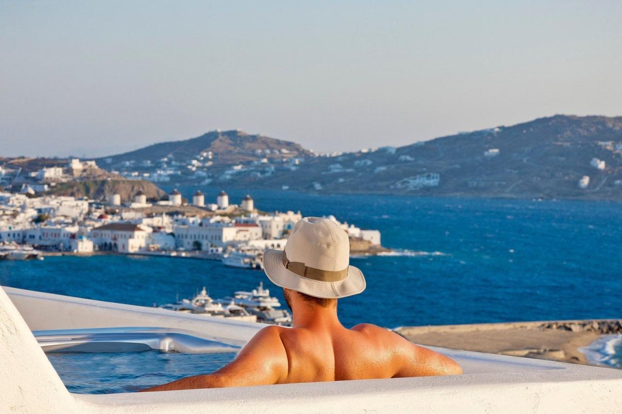 Kouros Hotel And Suites