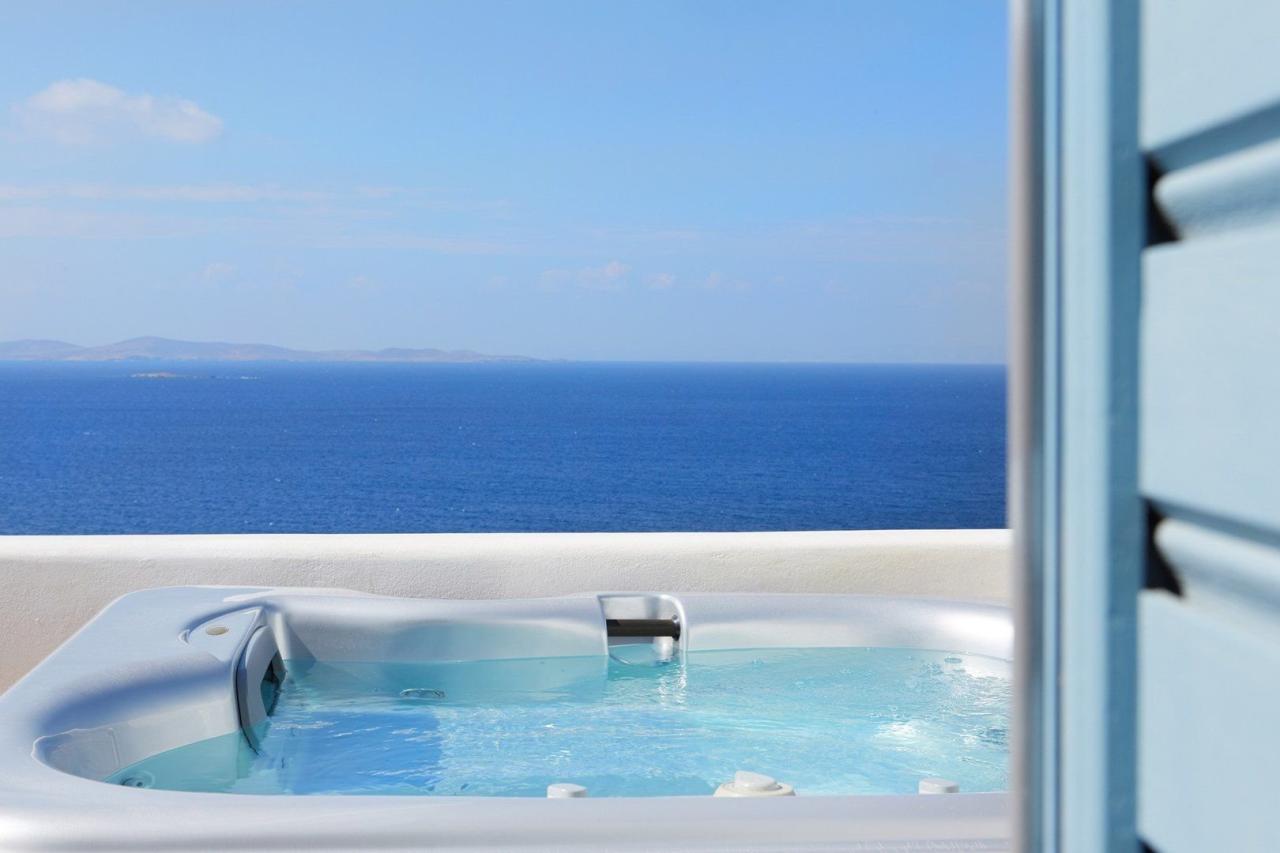 Kouros Hotel And Suites