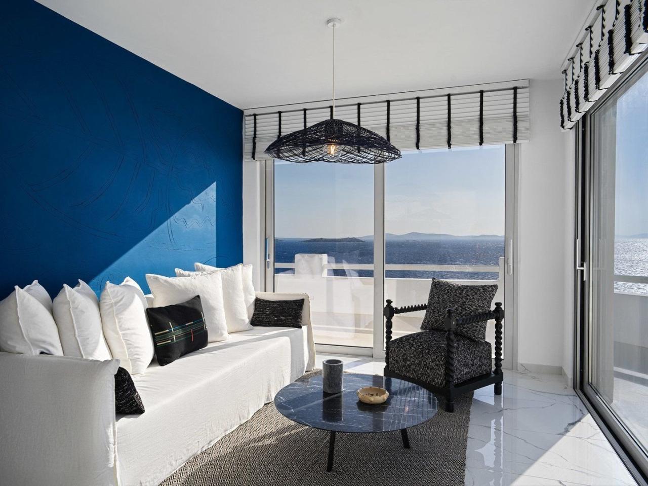 Kouros Hotel And Suites