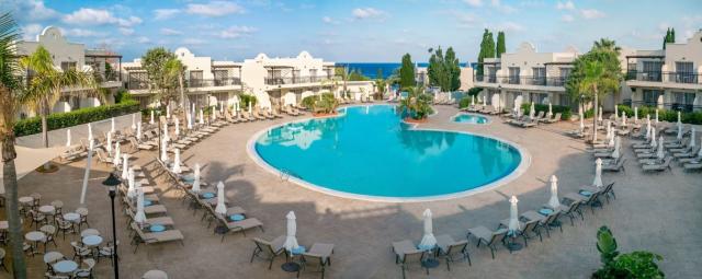 Louis Paphos Breeze