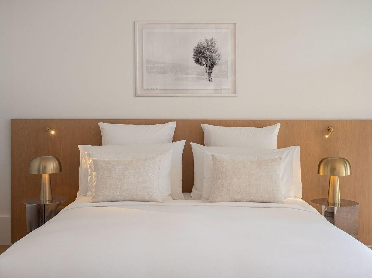 The Roc Club Hotel