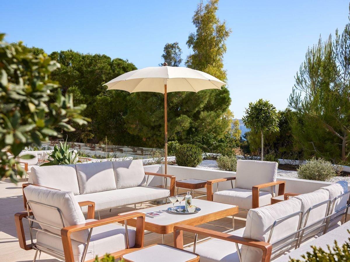 The Roc Club Hotel