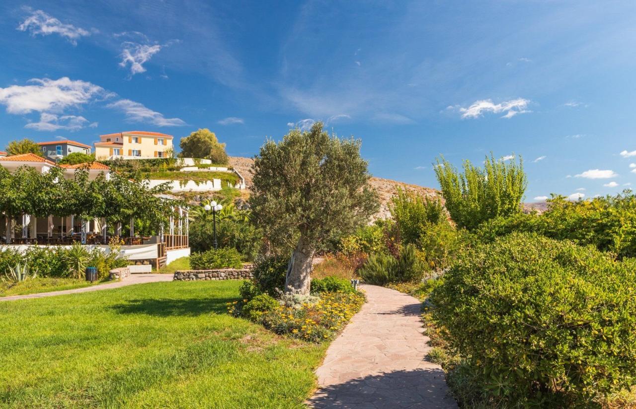 Hotel Aeolian Village Beach Resort
