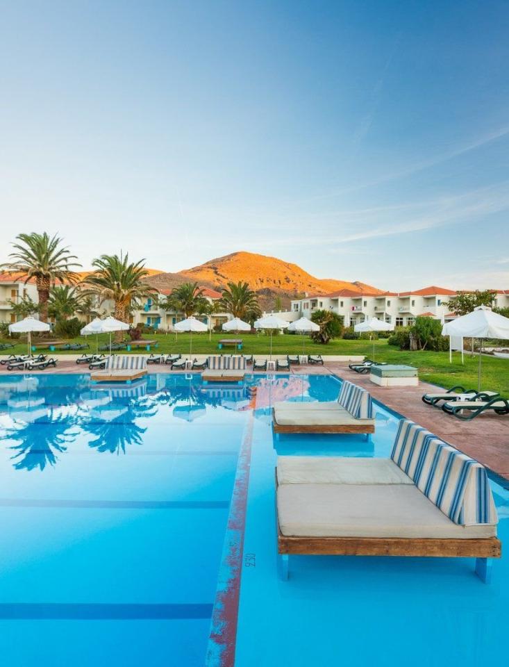 Hotel Aeolian Village Beach Resort