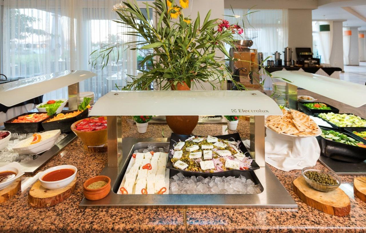 Hotel Aeolian Village Beach Resort