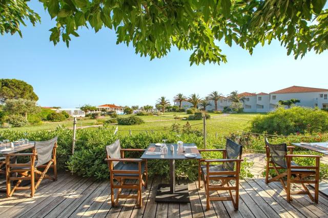 Hotel Aeolian Village Beach Resort