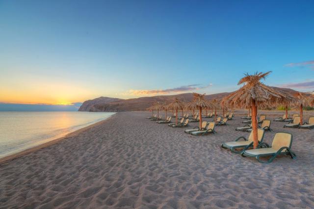 Hotel Aeolian Village Beach Resort