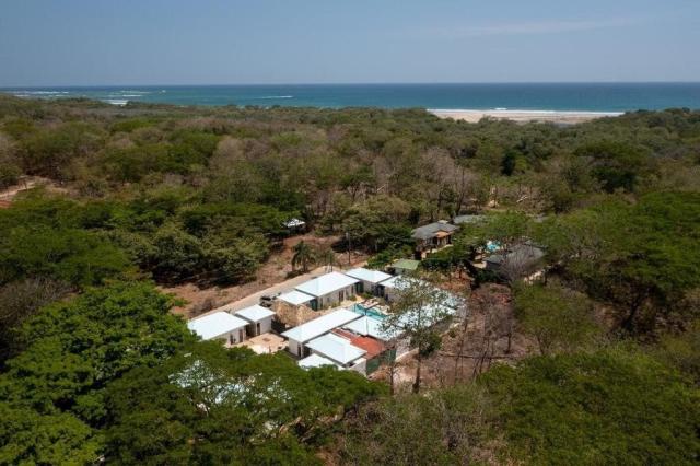 Villas VR Beachwalk Avellanas