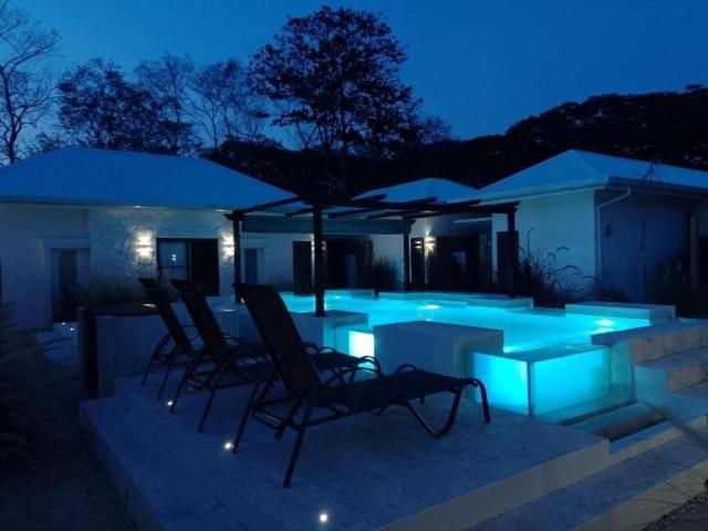 Villas VR Beachwalk Avellanas
