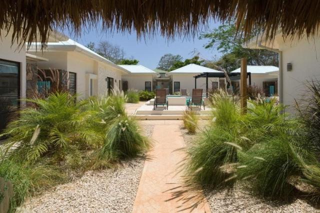 Villas VR Beachwalk Avellanas