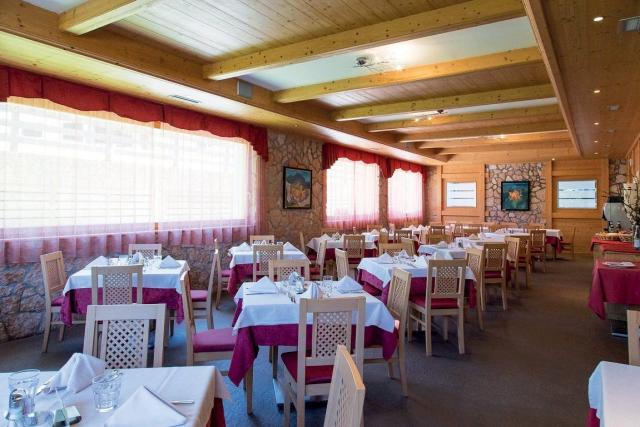 Hotel Alpine Mugon