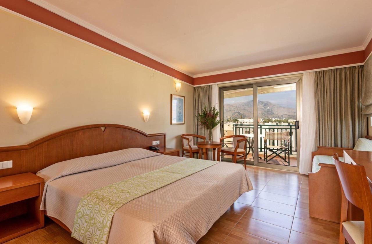 Hotel Hydramis Palace Beach Resort