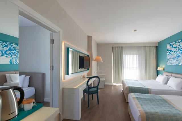 Hotel Seashell Resort & Spa