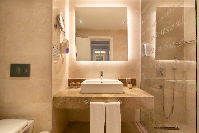 Hotel Seashell Resort & Spa