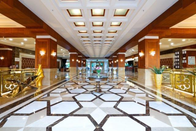 Hotel Crystal De Luxe