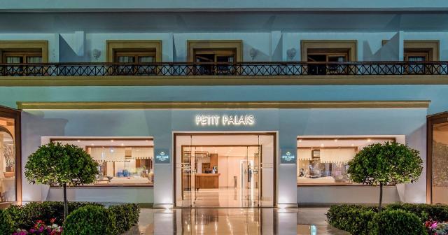 Hotel Mitsis Petit Palais