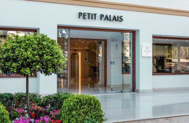 Hotel Mitsis Petit Palais