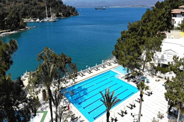 Hotel Club And Hotel Letoonia