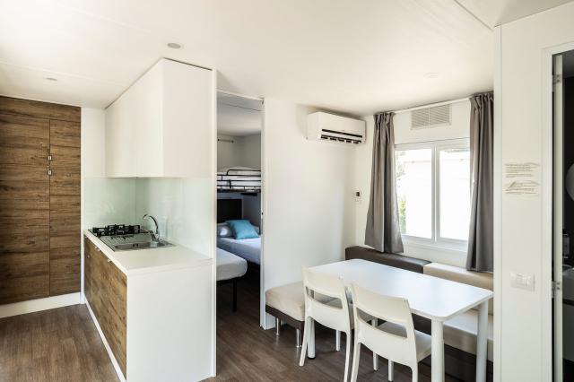 Zaton Holiday Resort-Mobile homes