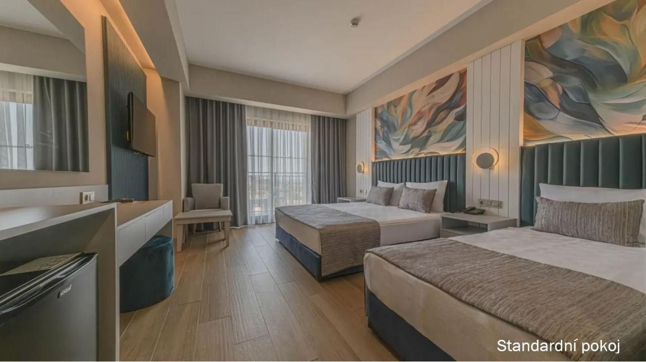 Hotel Dream Fun World