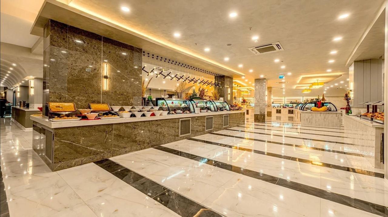 Hotel Dream Fun World