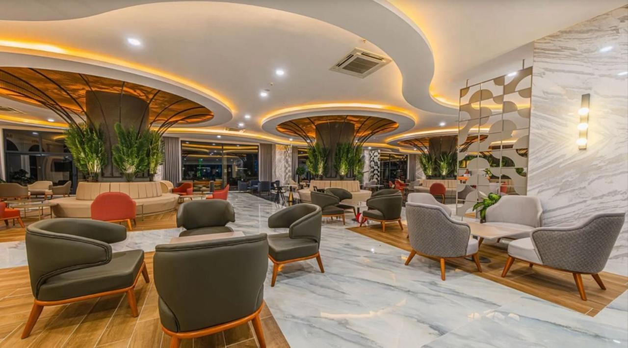 Hotel Dream Fun World