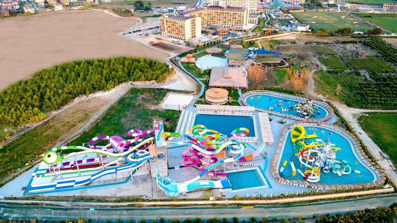 Hotel Dream Fun World