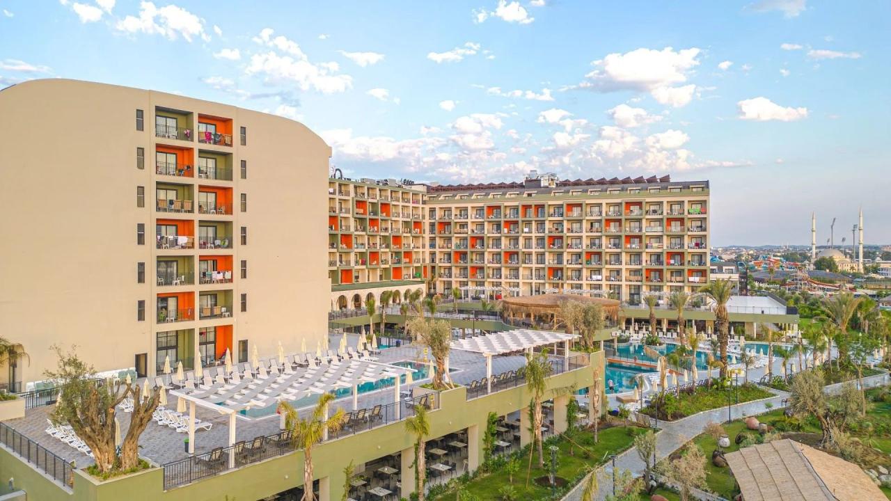 Hotel Dream Fun World