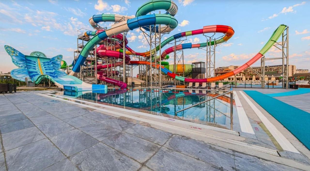Hotel Dream Fun World