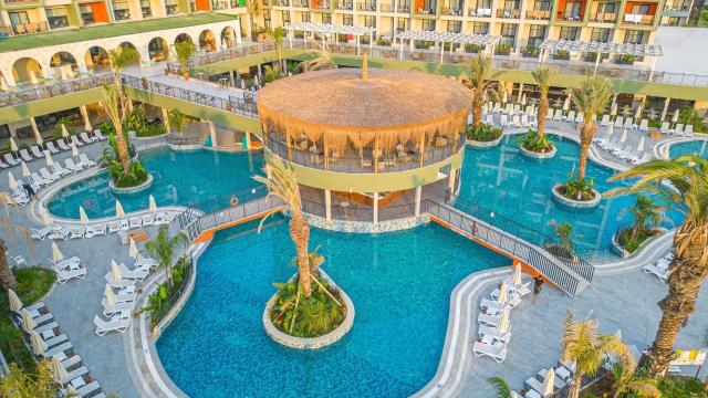 Hotel Dream Fun World
