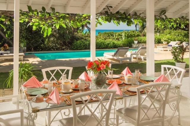 Round Hill Hotel & Villas