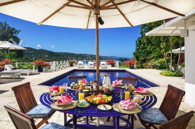 Round Hill Hotel & Villas