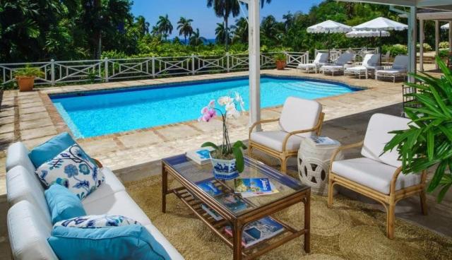 Round Hill Hotel & Villas