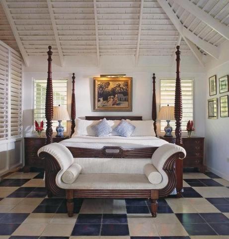 Round Hill Hotel & Villas