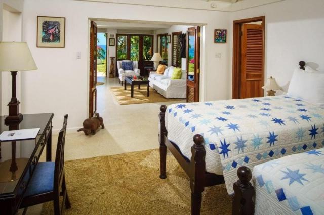 Round Hill Hotel & Villas