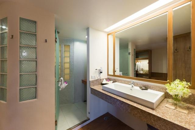 Hotel Katathani Phuket Beach Resort