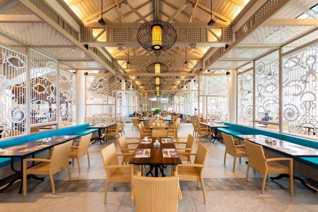 Hotel Katathani Phuket Beach Resort
