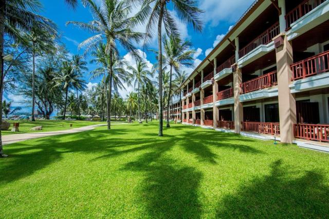 Hotel Katathani Phuket Beach Resort