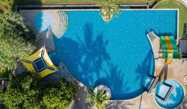 Hotel Katathani Phuket Beach Resort