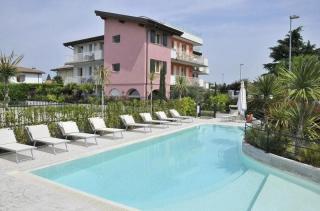 Aqua Resort Residence