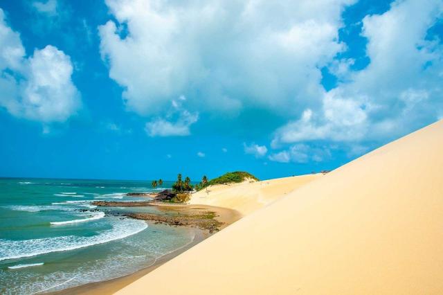 Vogal Luxury Beach Hotel & Spa