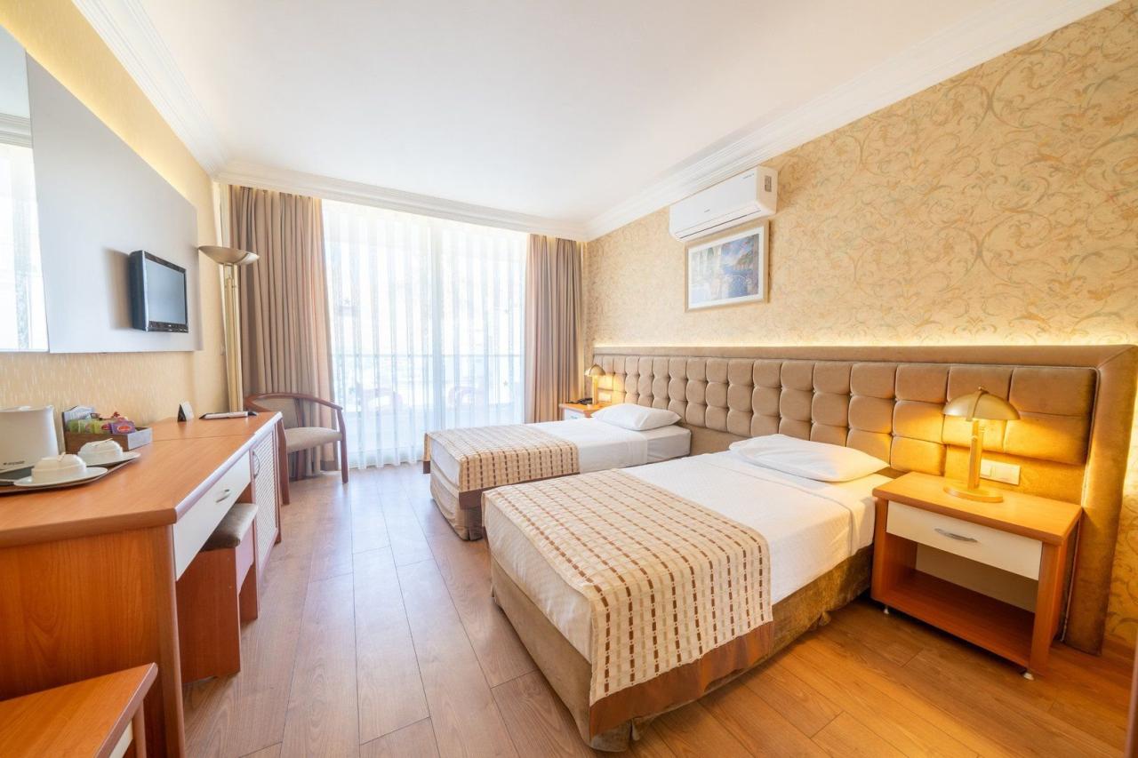 Hotel L'Etoile Beach