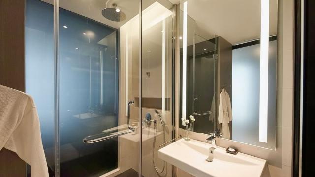 VE Hotel & Residence