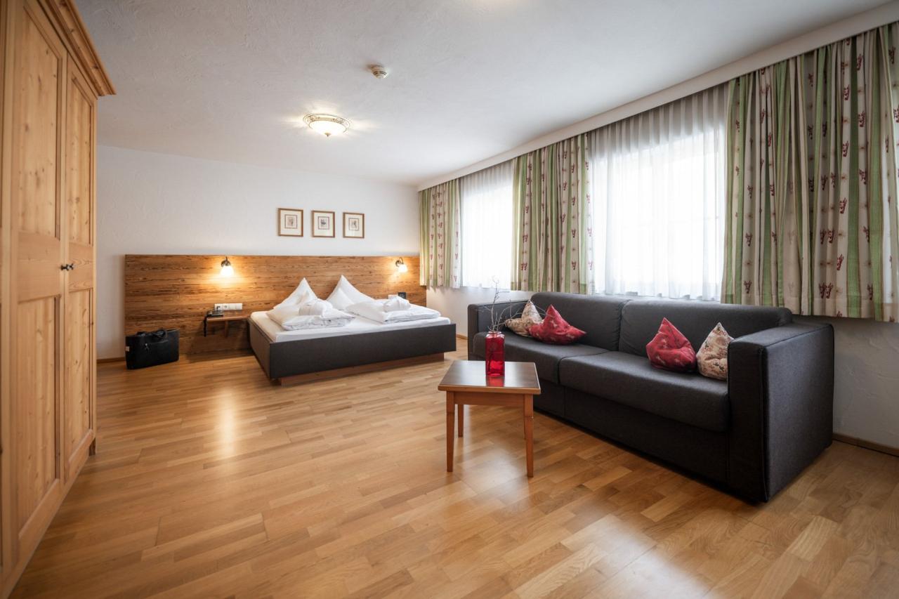 Posthaus Stubai and Smart