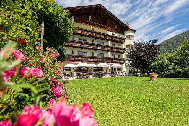 Posthaus Stubai and Smart