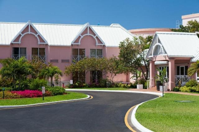 Comfort Suites Paradise Island
